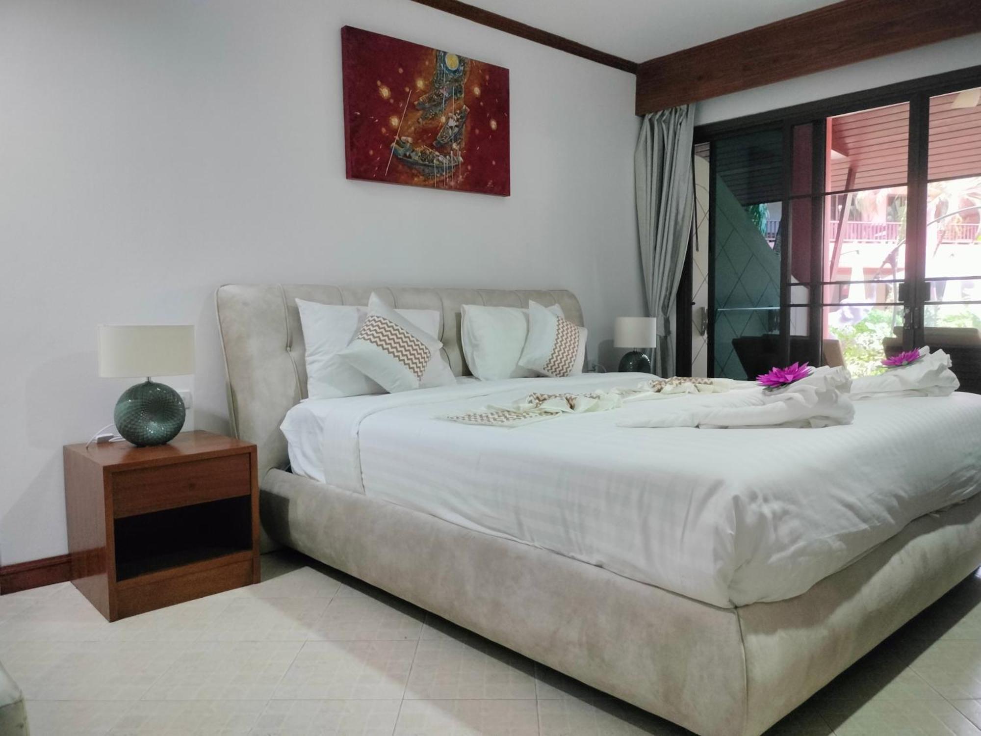 Sai Rougn Apartment Patong Екстер'єр фото