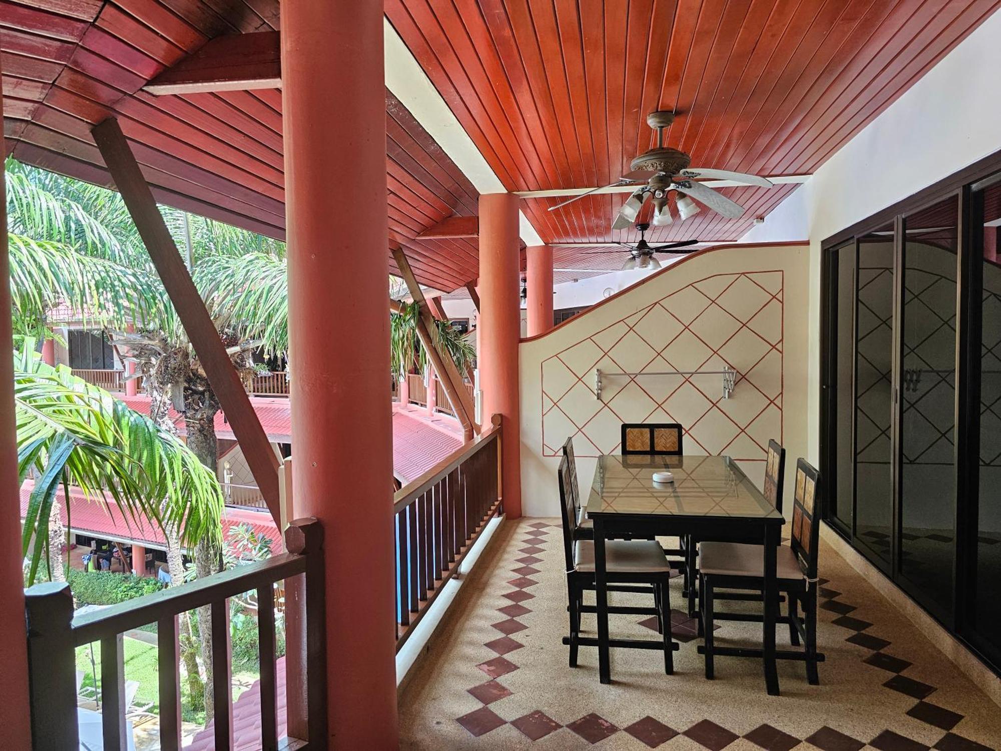 Sai Rougn Apartment Patong Екстер'єр фото