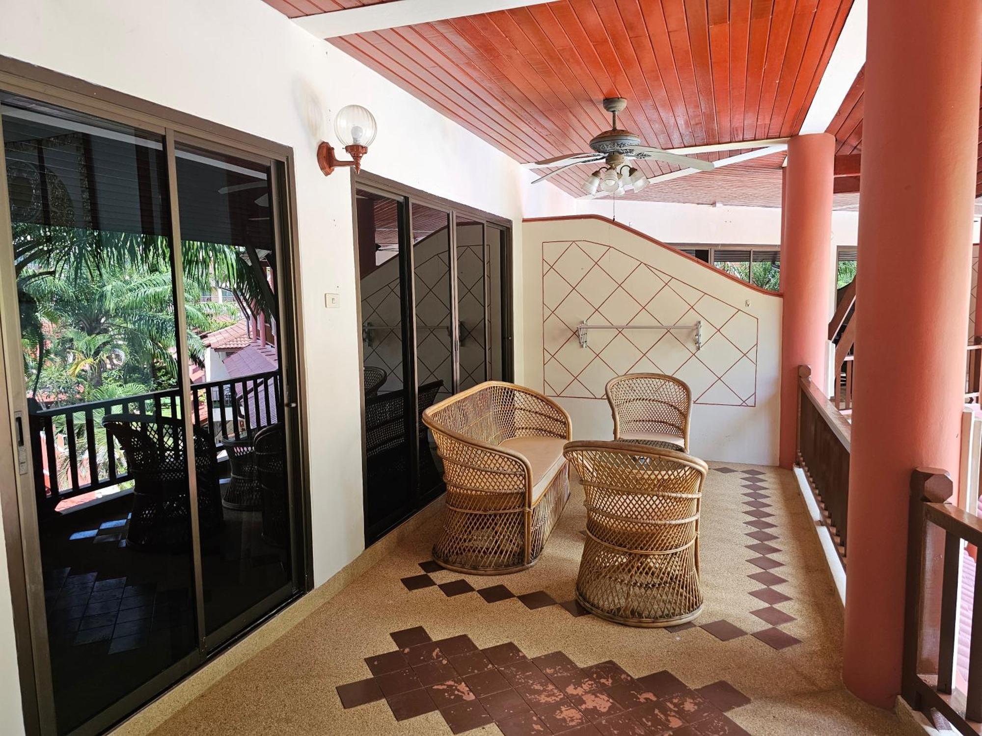 Sai Rougn Apartment Patong Екстер'єр фото