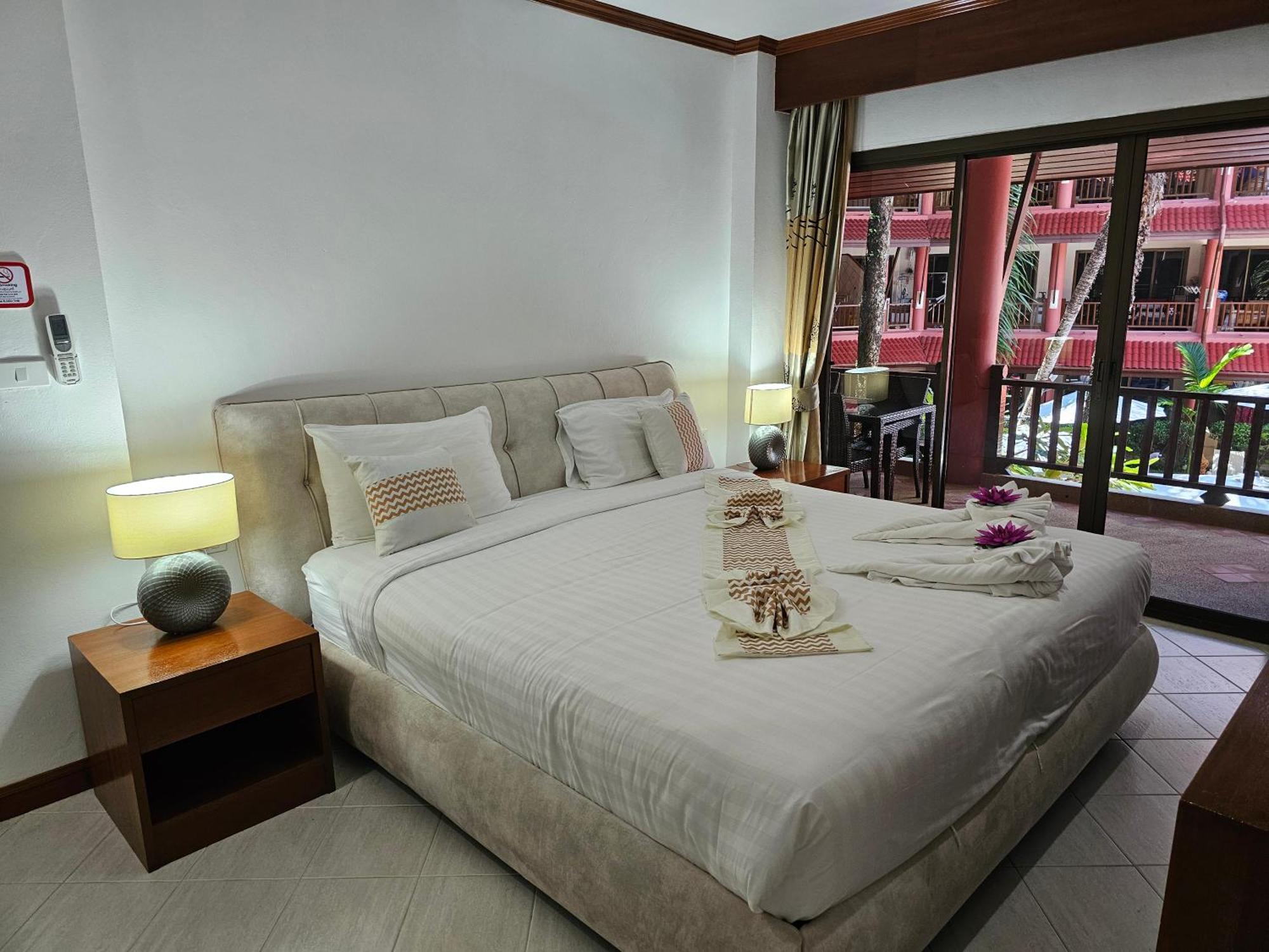 Sai Rougn Apartment Patong Екстер'єр фото