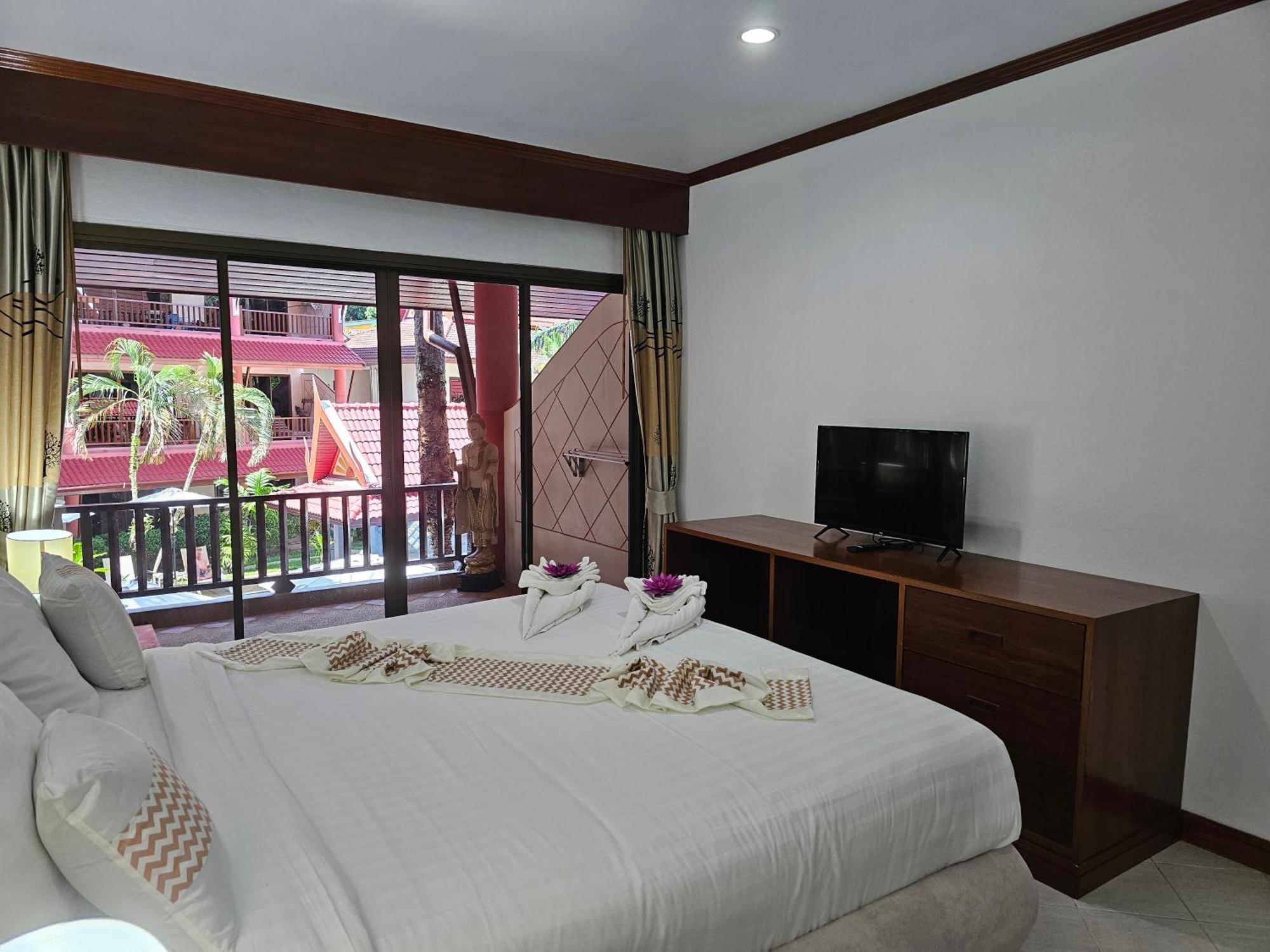 Sai Rougn Apartment Patong Екстер'єр фото