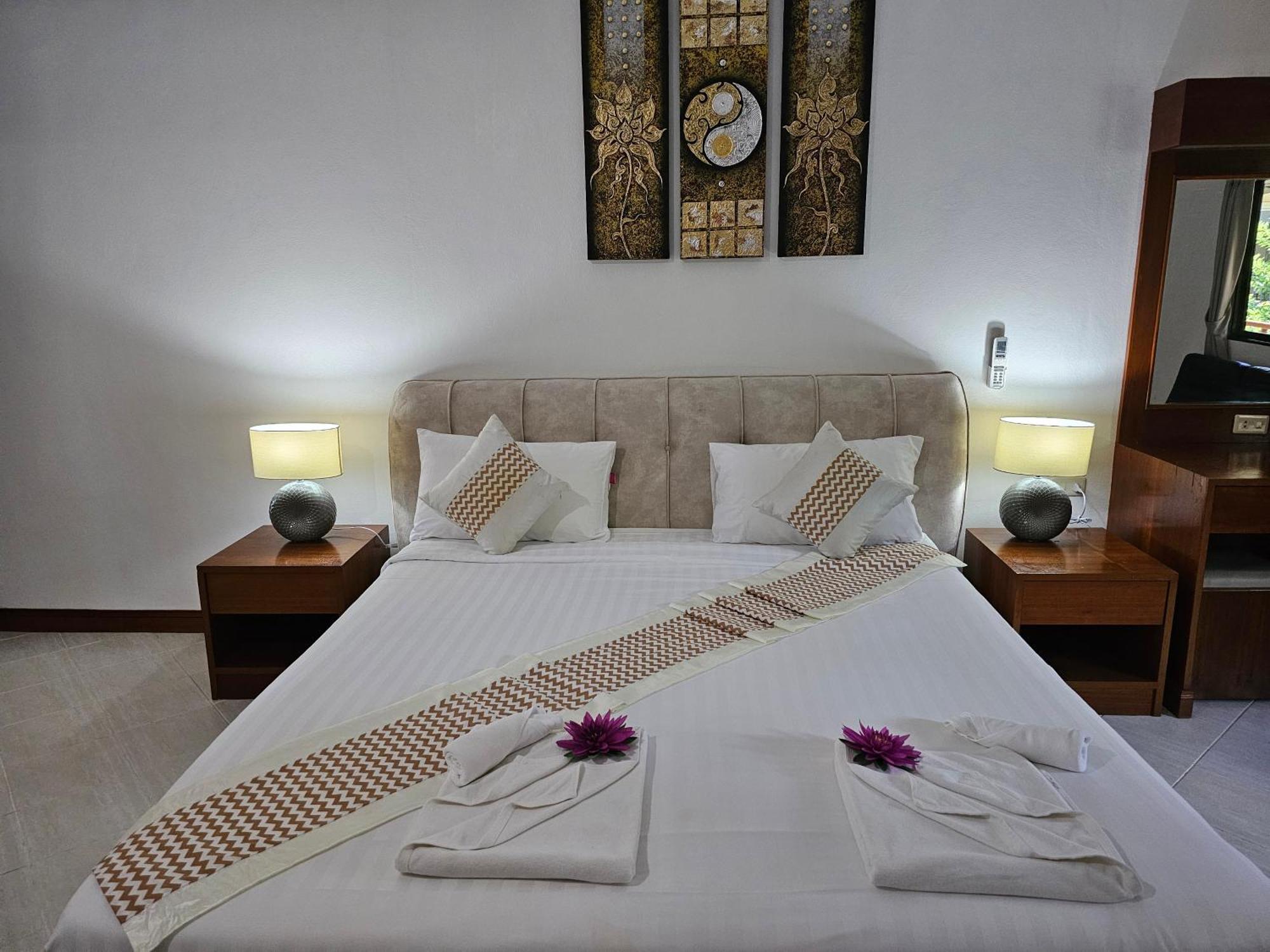 Sai Rougn Apartment Patong Екстер'єр фото
