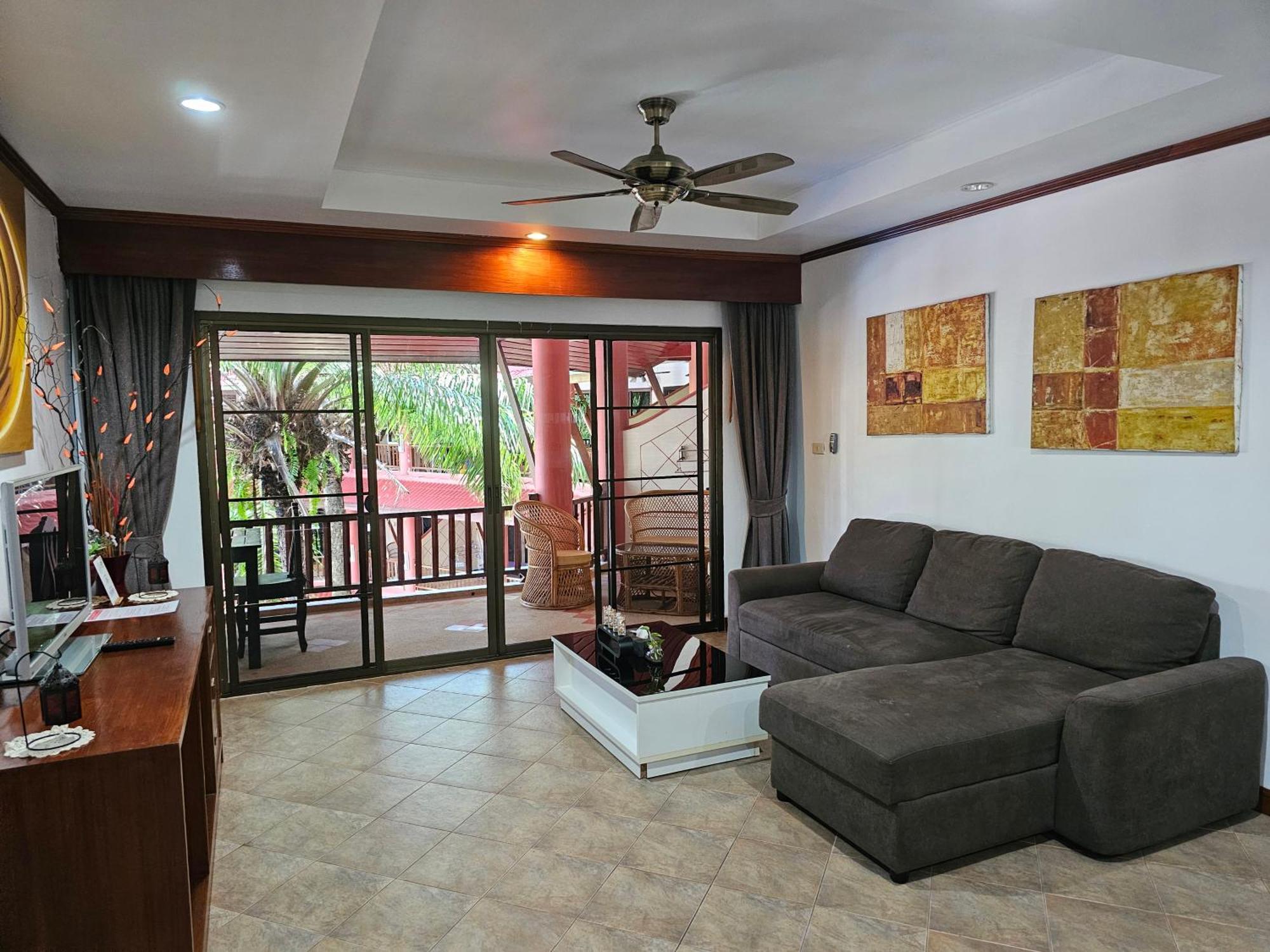 Sai Rougn Apartment Patong Екстер'єр фото