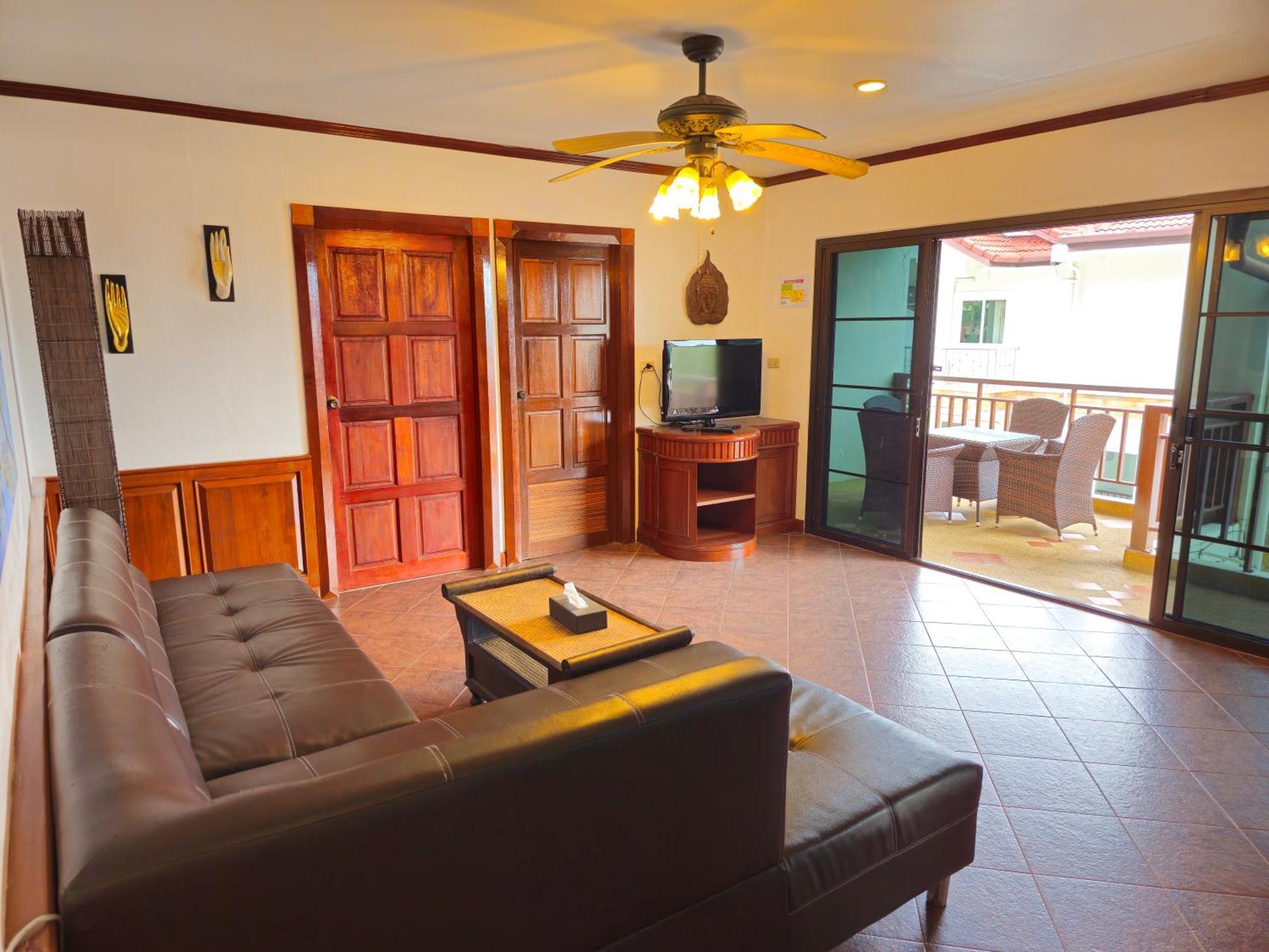 Sai Rougn Apartment Patong Екстер'єр фото